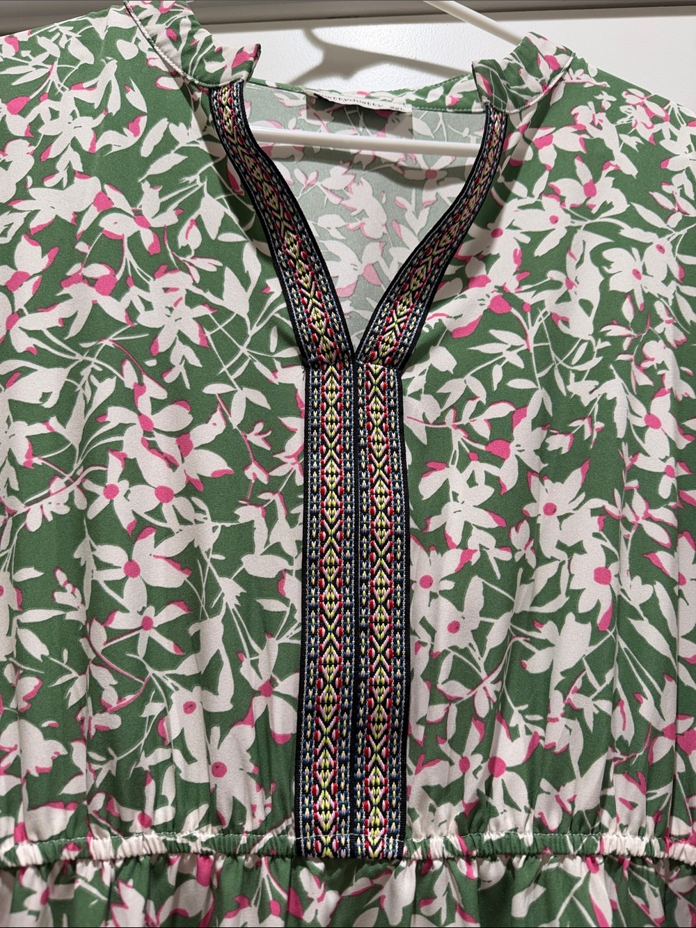 Green Floral Maxi Dress with Pink Accents and Embroidered V-Neck - Picture 2 of 2